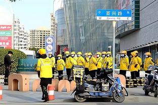 东体谈申花新援：马纳法是纯粹的欧式边卫 谢鹏飞于汉超优势互补